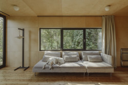 Dům z dvojice lodních kontejnerů