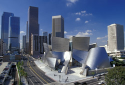 Koncertní síň Walta Disneyho v Los Angeles, dokončeno 2003, Gehry Partners