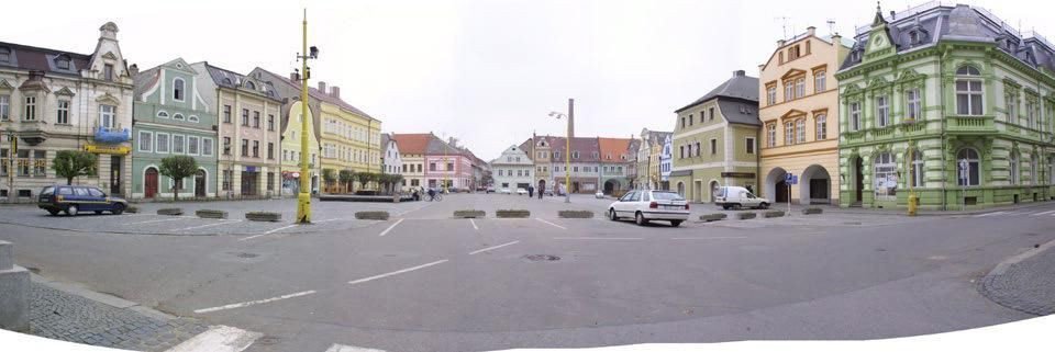 Vladimír Balda architekt & atakarchitekti, Rekonstrukce náměstí ve Frýdlantu, původní stav (2001) – foto