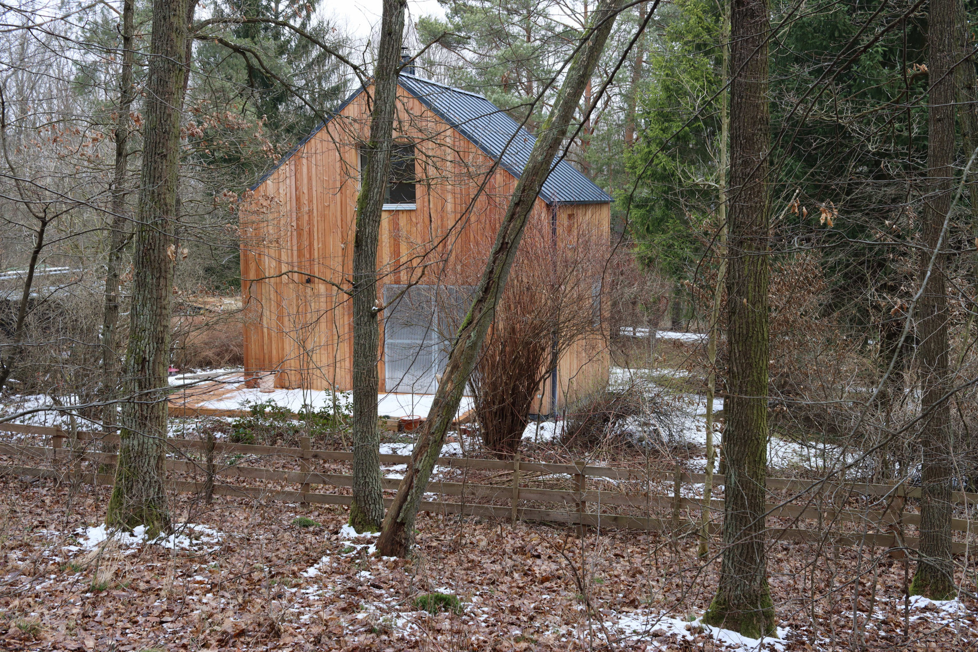 System Recovery Architects - Domek mezi lesy: Lokalita spadá do CHKO Křivoklátsko