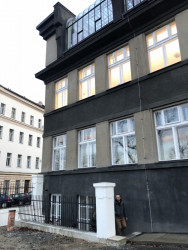 Škola architektury AVU v Praze po rekonstrukci podle návrhu Marcely Steinbachové a ateliéru Skupina