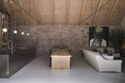 Dom V, Martin Skoček