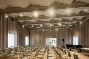 Gočárova galerie vznikla konverzí hlavní budovy Automatických mlýnů v Pardubicích podle návrhu ateliéru TRANSAT architekti