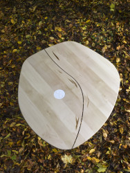 Architektka Daniela Polubědovová představila novou kolekci stolů Indiánské léto