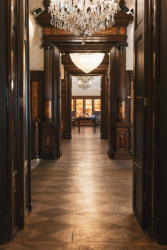 Pražská prodejna Moser Na Příkopě slaví 100 let