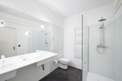 Činžovní dům Carrer Del Sol N° 3, KRESINGS