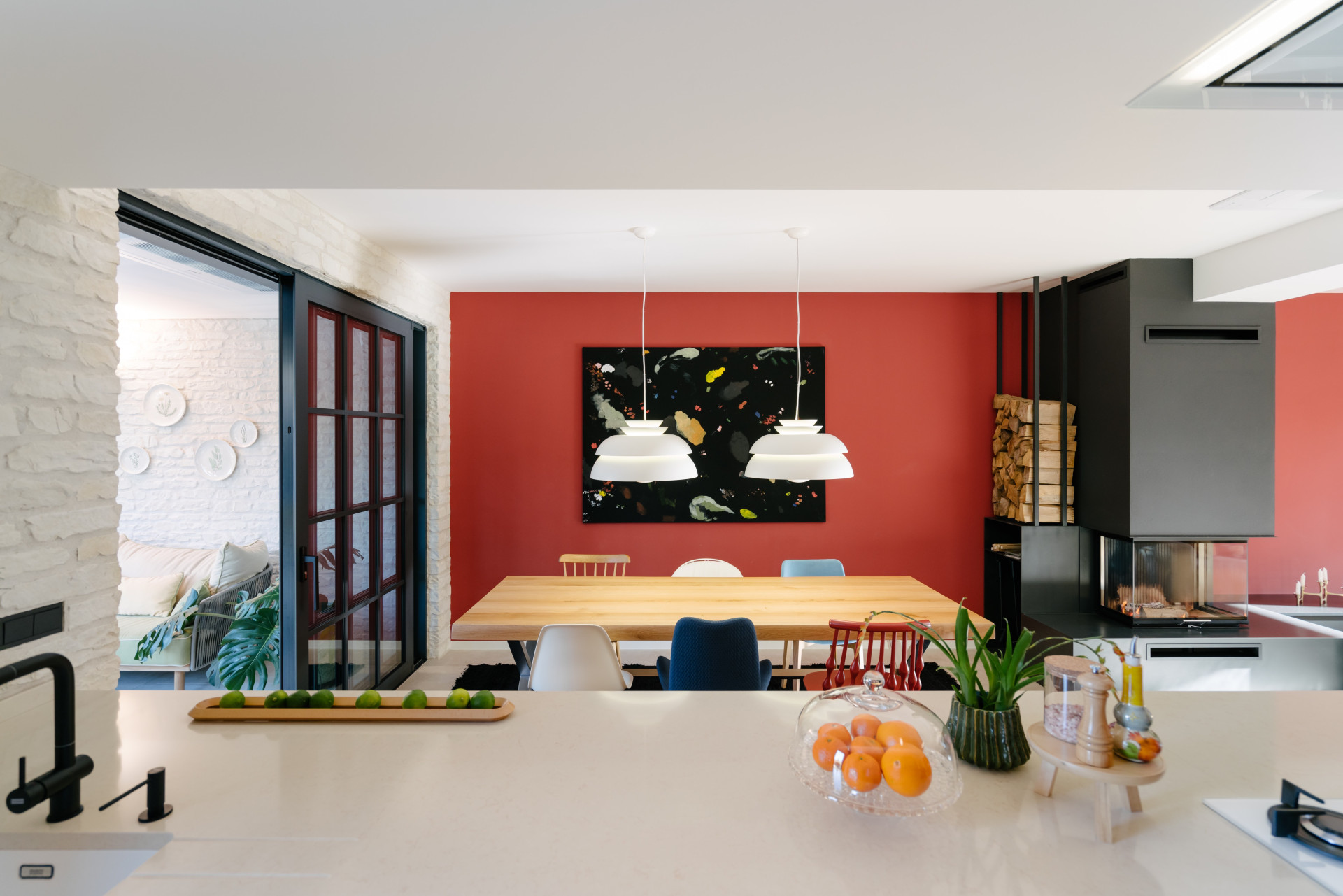 Interiérová designérka Kamila Jarkovská navrhla interiér zrekonstruovaného rodinného domu na pražském Žižkově