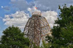 Věž Doubravka, Huť architektury Martin Rajniš