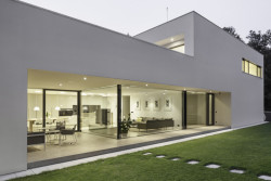 Rodinný dům Petrovice, Labor 13