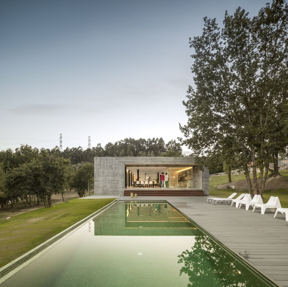 Sambade House, Spaceworkers