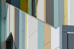 Škola a denní stacionář Kalasatama v Helsinkách, studio JKMM