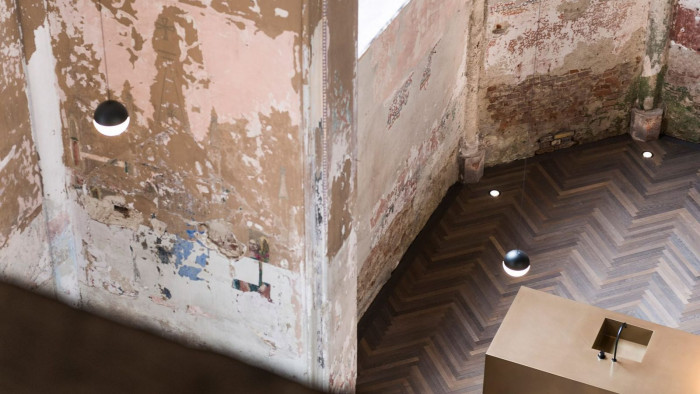 The Waterdog, vestavba architektonického studia do kaple, Klaarchitectuur