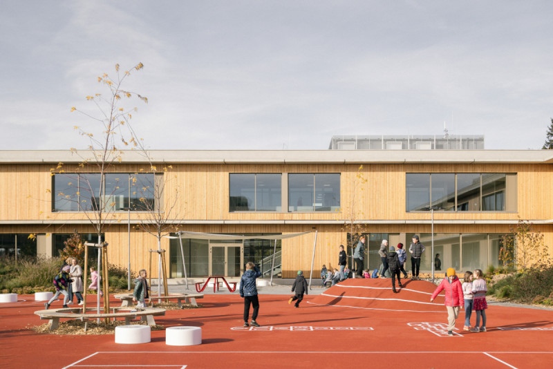 Vnitřní nádvoří (Nová škola LOŠBATES; SOA architekti)