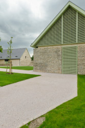 Revitalizace zámeckého areálu Návarov, M3M