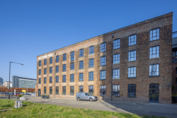 V realizaci Neptune Mill byl použit systém Aluprof MB-SLIMLINE.