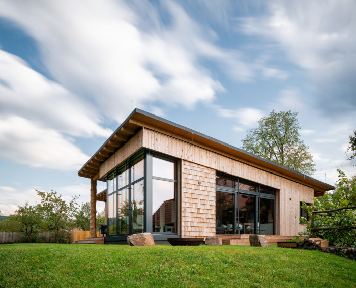 Dům se sloupy z douglasky, ARCHCON atelier - foto