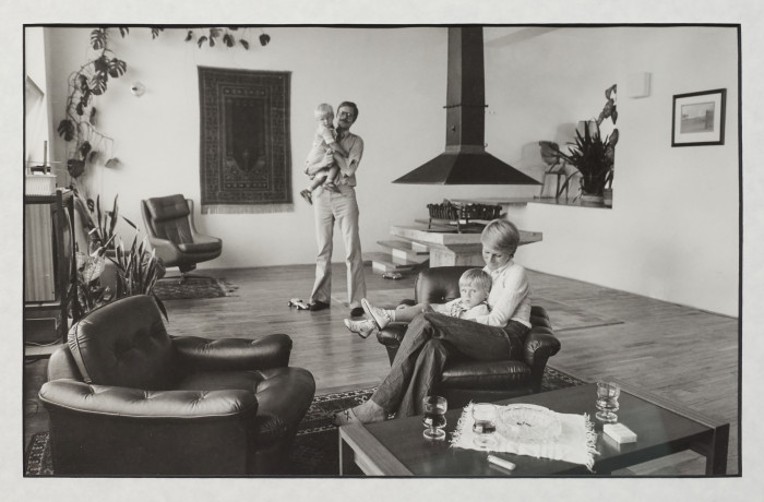 Družstvo pro výstavbu rodinných domků s ateliéry vzniklo v roce 1968. Jeho členy byli hlavně umělci – výjimkou by Leo Anderle, který pracoval jako ekonom v bance (na snímku s rodinou).