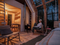 Demontovatelná chatka ANNA od nizozemského studia Caspar Schols