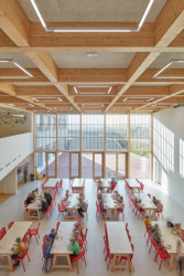 Základní škola Amos v Psárech od studia SOA. Foto: BoysPlayNice