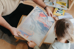 Že se dají puzzle dělat i jinak, ukazuje slovenský projekt Pucle s motivy od současných umělců.