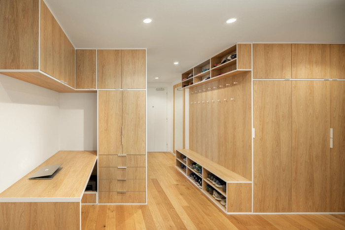 Byt Košíře, NEUHÄUSL HUNAL