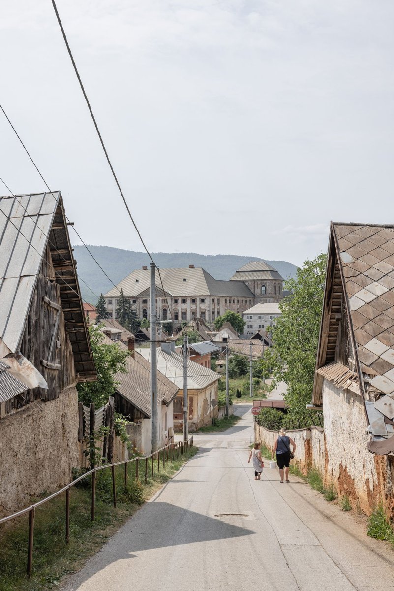V bývalém šlechtickém sídle se postupně buduje kulturně-kreativní centrum, které bude sloužit jak místní komunitě, tak do obce přivede turisty.