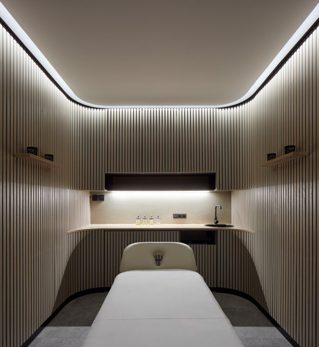Wellness INFINIT v Senohrabech od studia Reaktor
