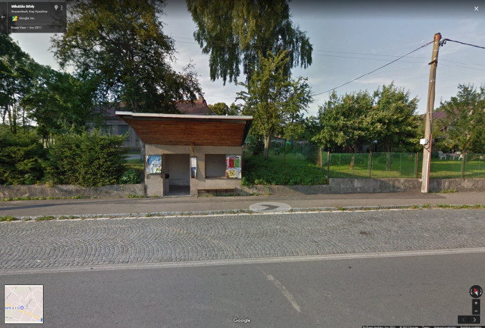 Autobusová zastávka v Krucemburku před rekonstrukcí