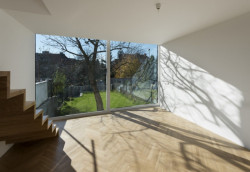 Řadový dům Jinonice, Roháč Stratil