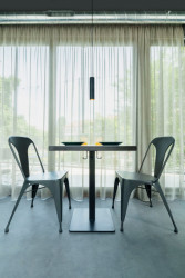 Kavárna Kontejner na Ortenově náměstí od Collarch studia