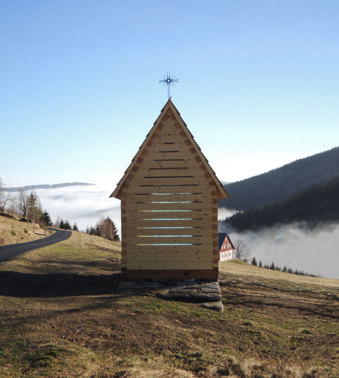 Jana Krákorová (ABM architekti), Zvonička na Vlašských Boudách – foto