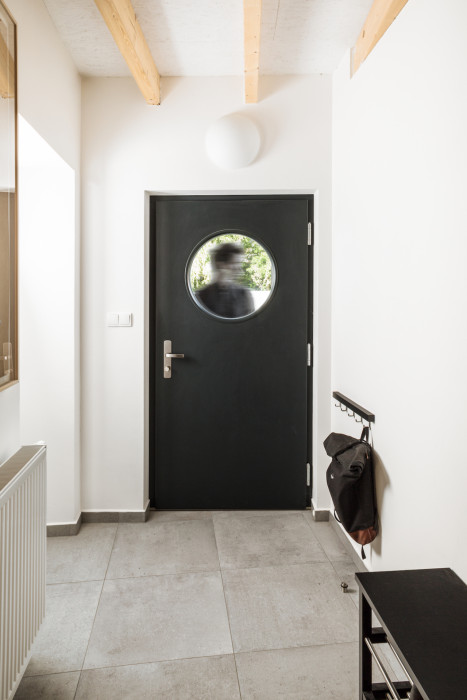 Rekonstrukce rodinného domu v Kolovratech, OTA ateliér (Tomáš Henel, Ondřej Fiala)