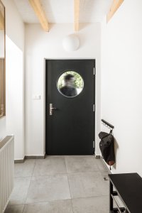 Rekonstrukce rodinného domu v Kolovratech, OTA ateliér (Tomáš Henel, Ondřej Fiala)