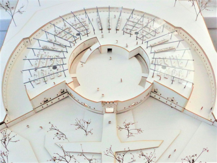 Výstava využití olomouckého opevnění od studentů brněnské architektury.