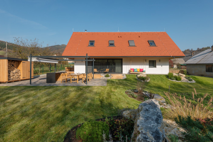 Chata Z, COMPASS architekti / Matej Grébert, Miroslava Gašparová, Roman Čambál, Peter Dostál, Juraj Benetin