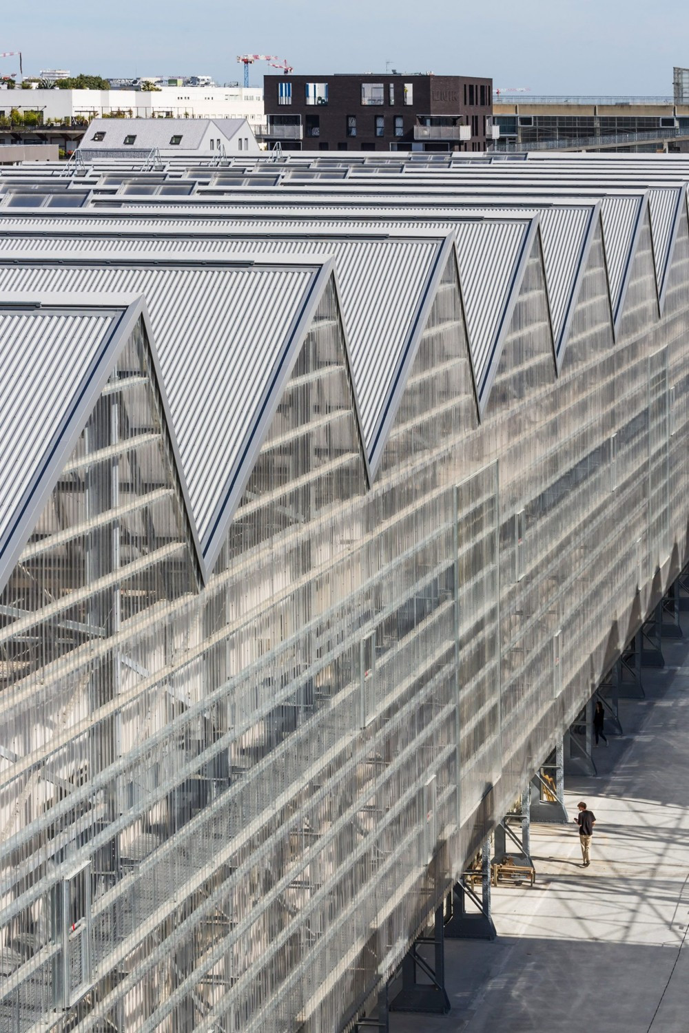 Nantes Saint - přestavba skladiště na uměleckou školu, Franklin Azzi Architecture