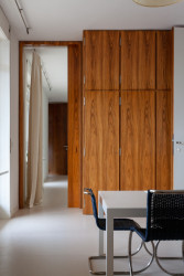 Vila Tugendhat v Brně od Miese van der Rohe na fotografiích Alexandry Timpau