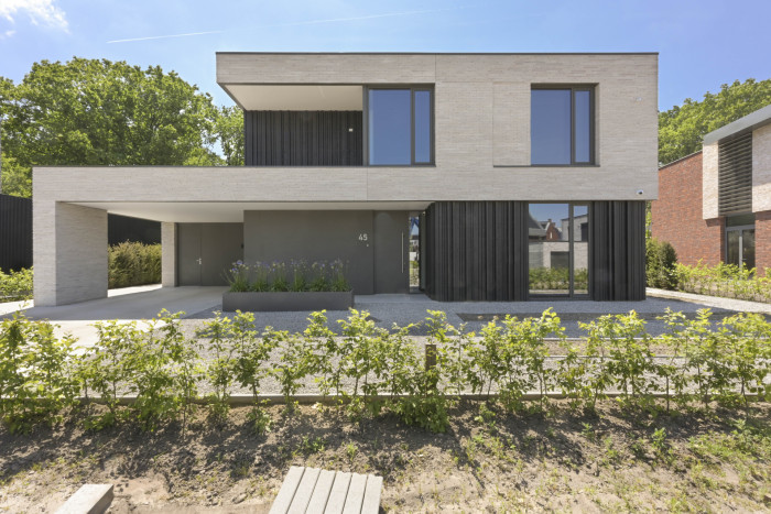 Cihly Joseph Bricks mají nezaměnitelný charakter ruční výroby a jedinečné odstíny. (na obrázku projekt Venray)