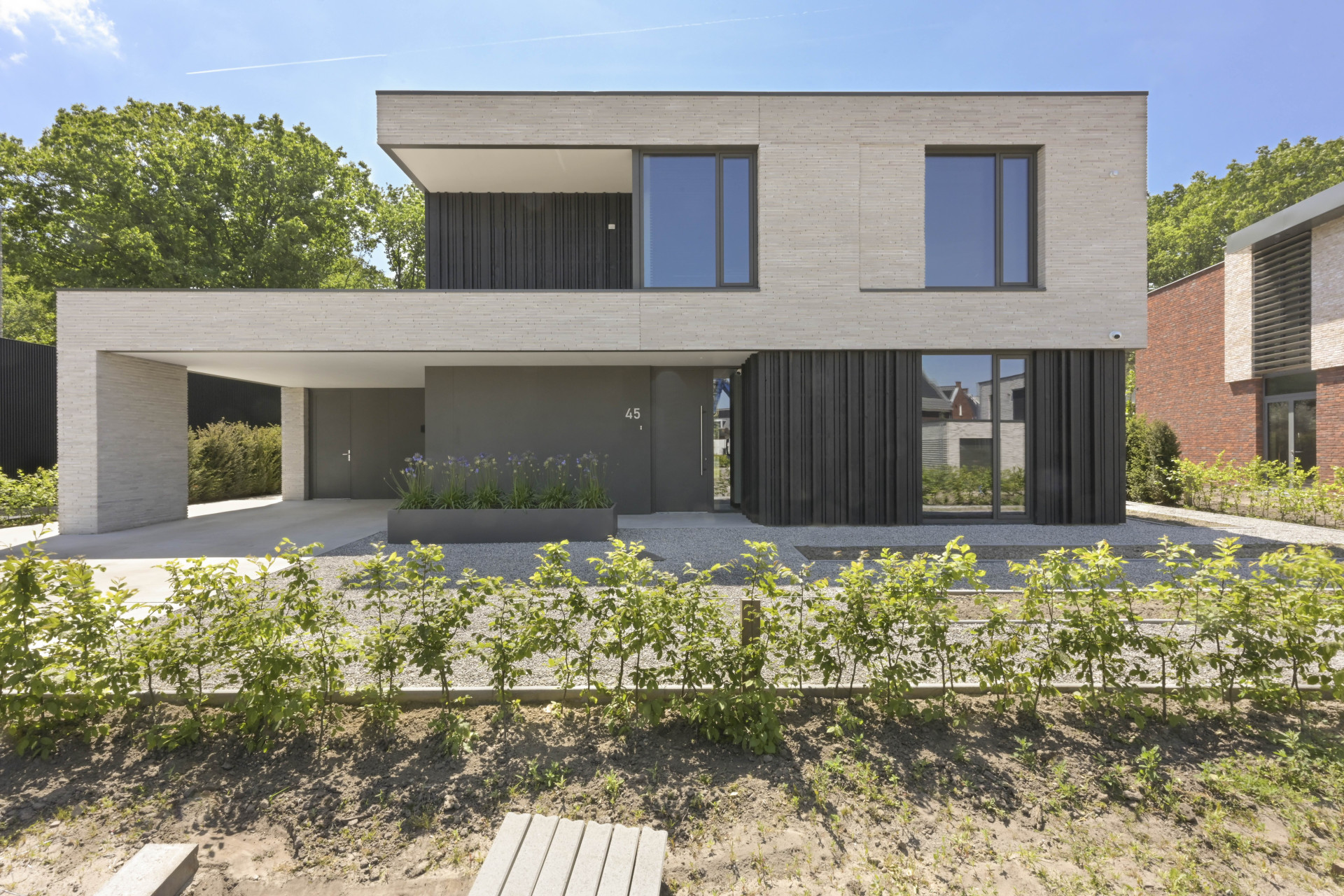 Cihly Joseph Bricks mají nezaměnitelný charakter ruční výroby a jedinečné odstíny. (na obrázku projekt Venray)