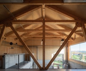 Lihovar s pěstitelskou pálenicí od OBJEKTOR ARCHITEKTI