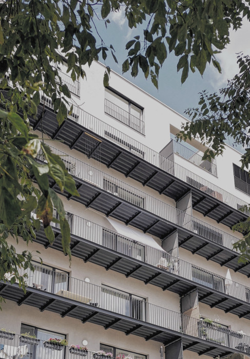 Bytový dům Račianska, GutGut