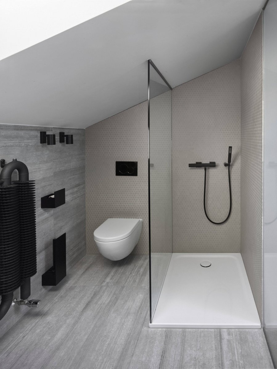 Rekonstrukce řadového domu v Újezdu nad Lesy od architektky Terezy Čudové Ajmové