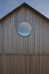Zázemí údržby golfového rezortu v Ostravici pod Lysou horou od PAPOUSEK & SILHAN ARCHITECTS