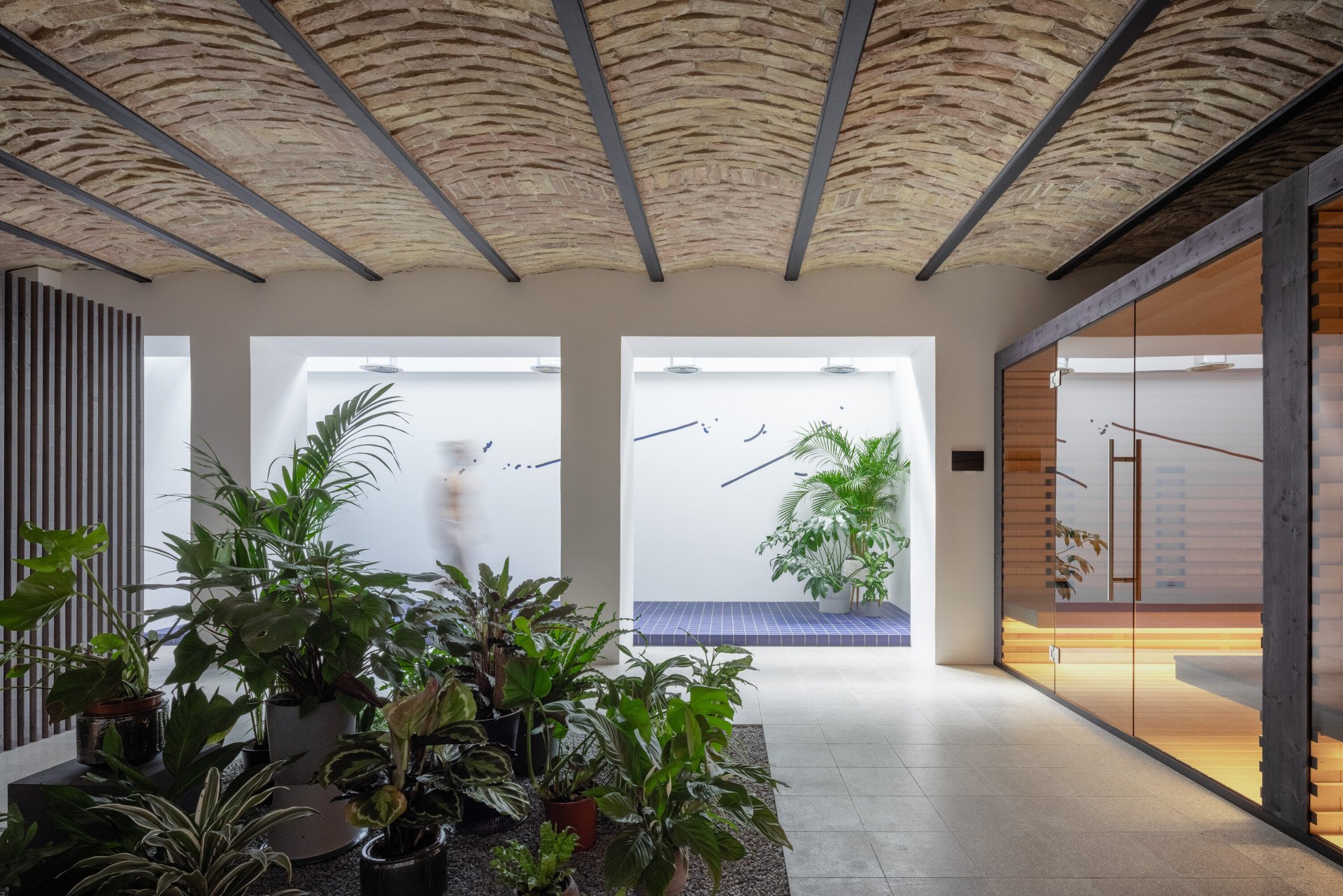 Spa centrum v Bratisavě od Grau Architects