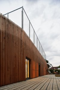 Studio Arch.Design realizovalo novou sportovní halu základní školy v pražských Letňanech