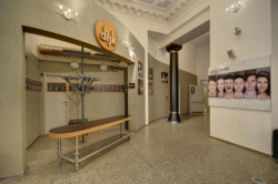 Divadlo DISK, Karel Hubáček, Karel Novotný, Václav Bůžek, Jiří Hakulín, Zdeněk Patrman (statika), 1999