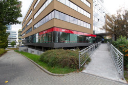 Přední český výrobce oken a dveří, společnost PKS okna, otevřel v Brně nový showroom