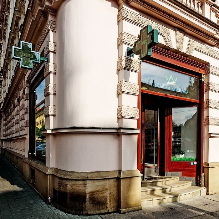 Adam Rujbr Architects, Lékárna Korunka Veveří - foto
