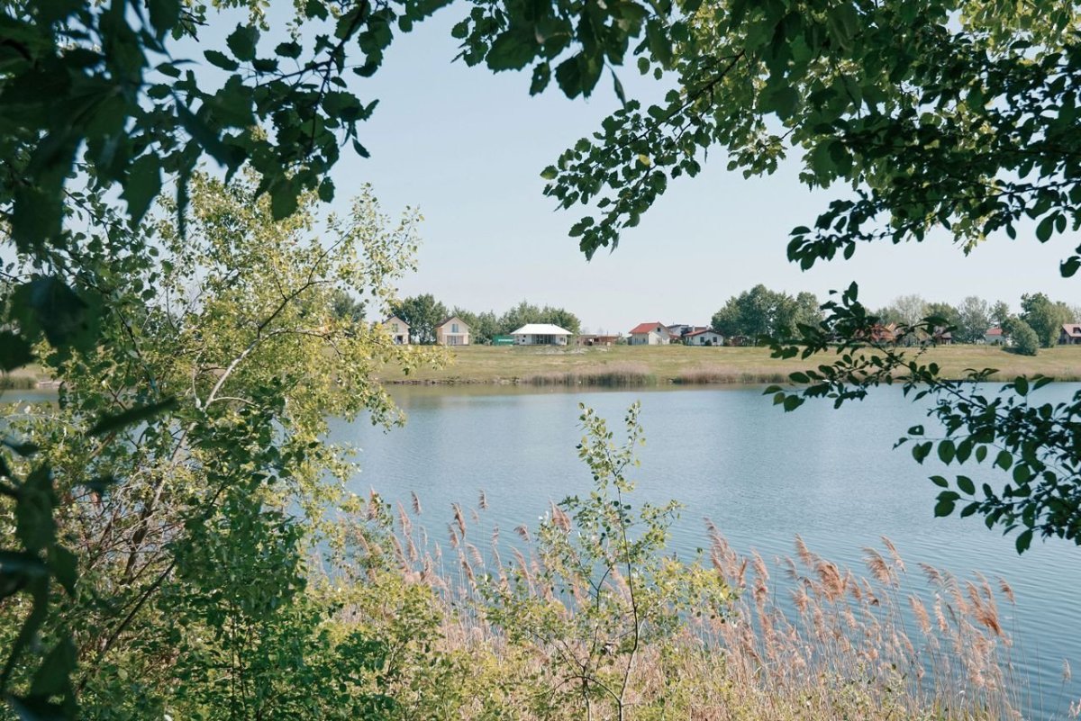 JRKVC, VOJ / Dom pri jazere – foto