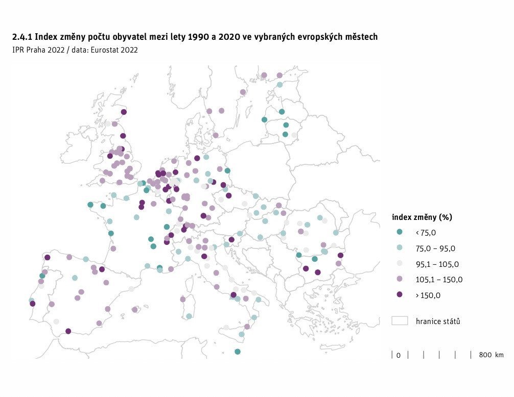 Praha je lákavá pro mladé a cizince, počet obyvatel tedy dlouhodobě roste
